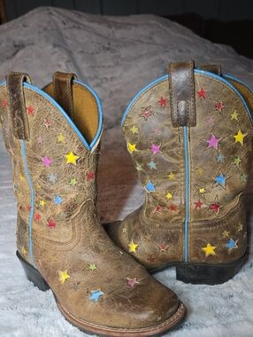Brown Leather Western Boots with Multicolor Star Cutouts